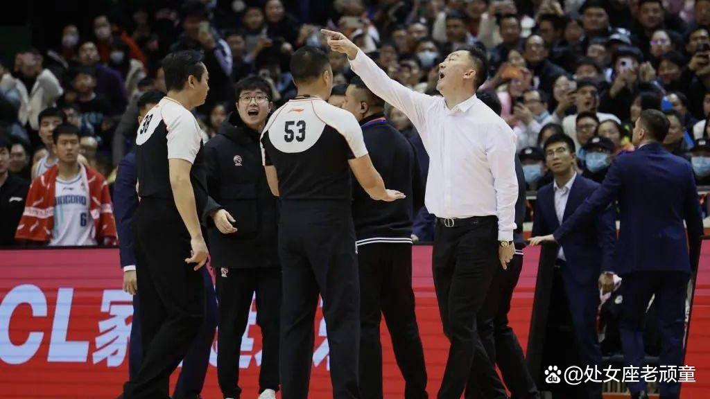 华体会官网入口-CBA裁判争议：职业化还需多久？