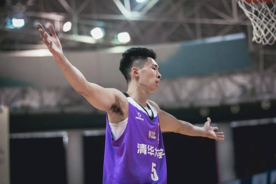 华体会网页登录-CBA选秀：大学生球员的机遇与挑战