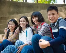 《青少年沉迷电竞？政策与行业如何应对》